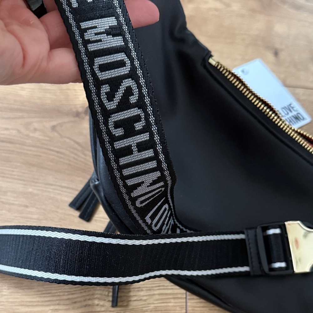 Love Moschino Black Belt Bag with Gold Chain - Picture 6 of 7